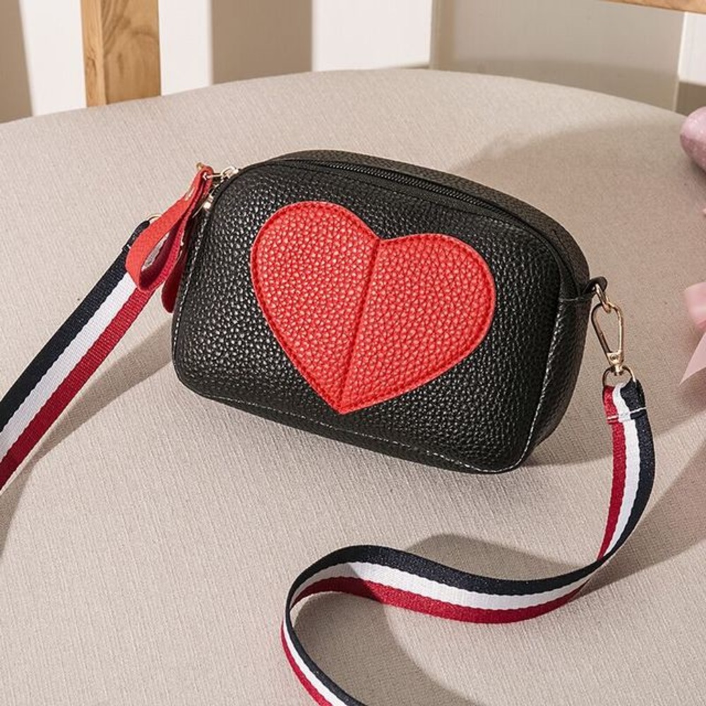 Shoulder bag black with red heart